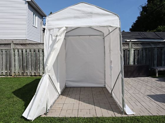 Constructed with galvanized steel frame and 200g heavy duty fabric ensuring long-lasting durability.