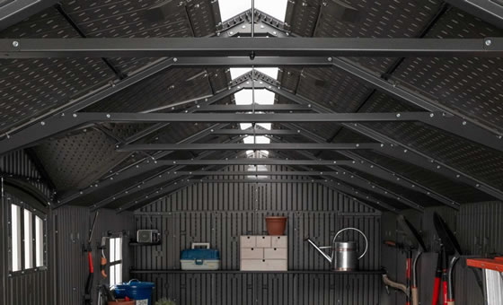 Heavy Duty Trusses, Skylights & Shelving Included!