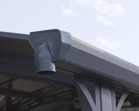  Integrated Gutter - Keeps your outdoor space dry and protected.
